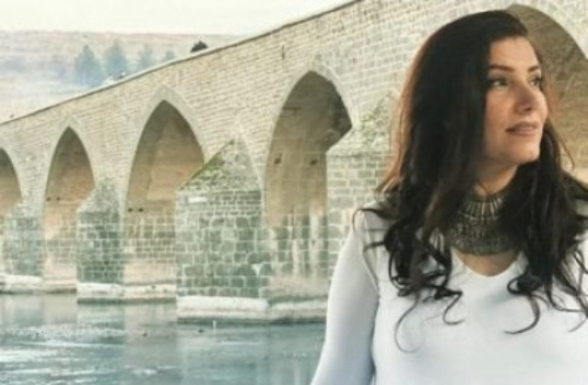 Տիգրանակերտցի հայ երգչուհին փլատակների տակ է մնացել Թուրքիայում տեղի ունեցած ուժգին երկրաշարժի պատճառով